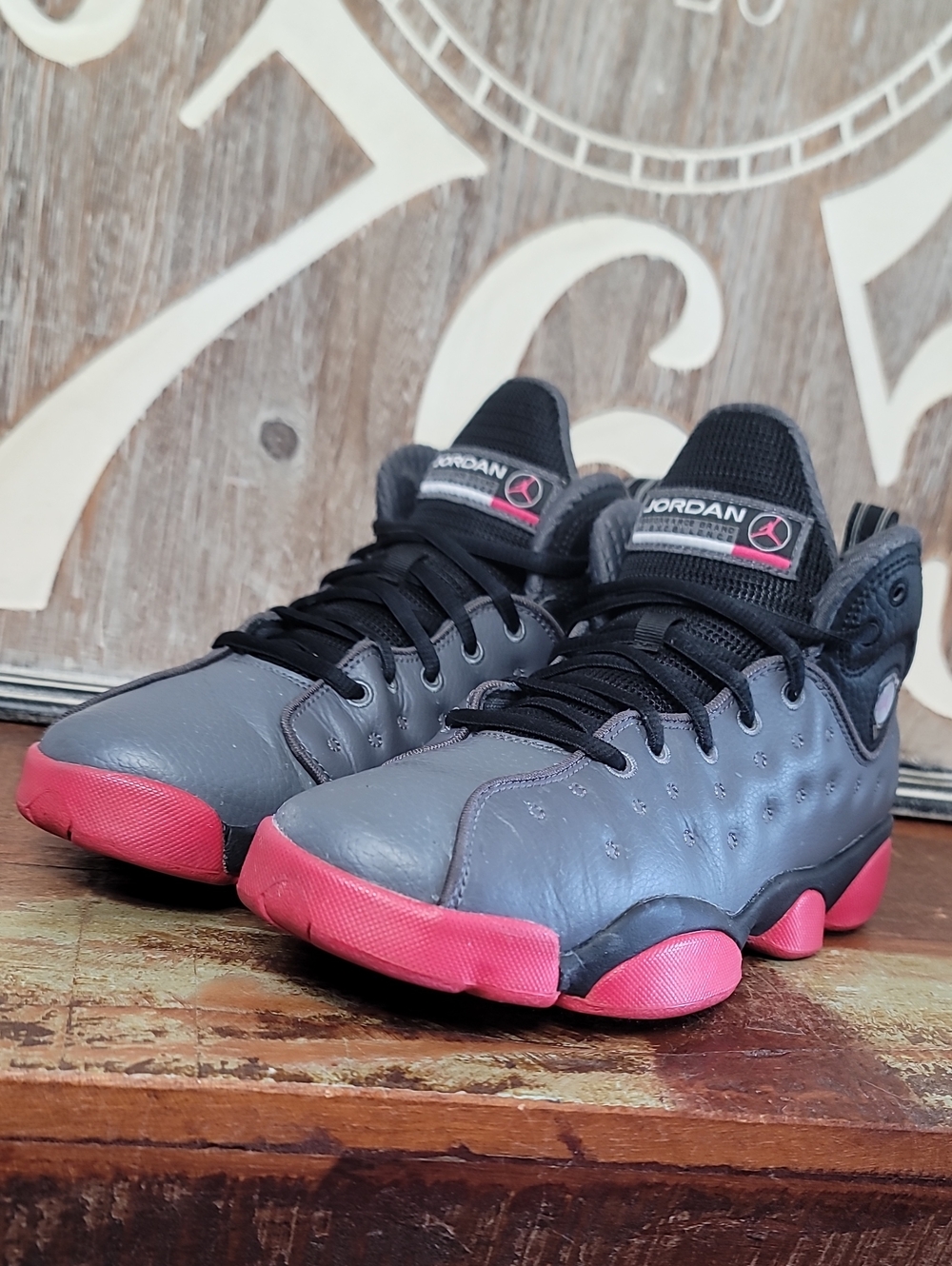 Nike Air Jordan Jumpman Team ll Wmns 9 Good Condition, Fast Shipping